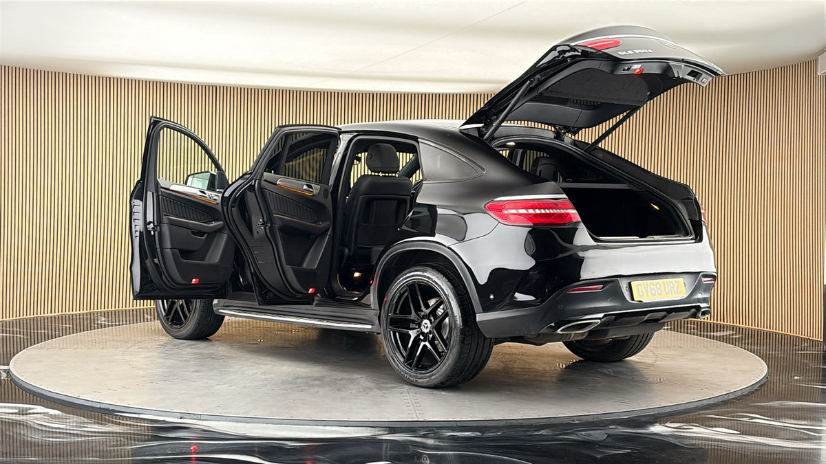 More views of Mercedes-Benz GLE