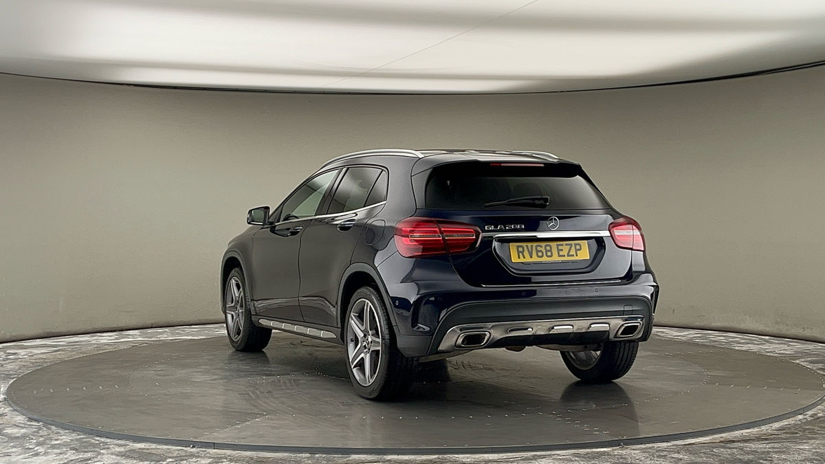More views of Mercedes-Benz GLA