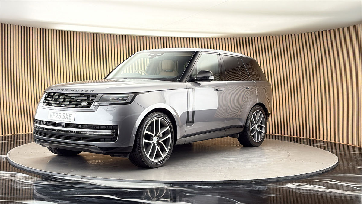 More views of Land Rover Range Rover