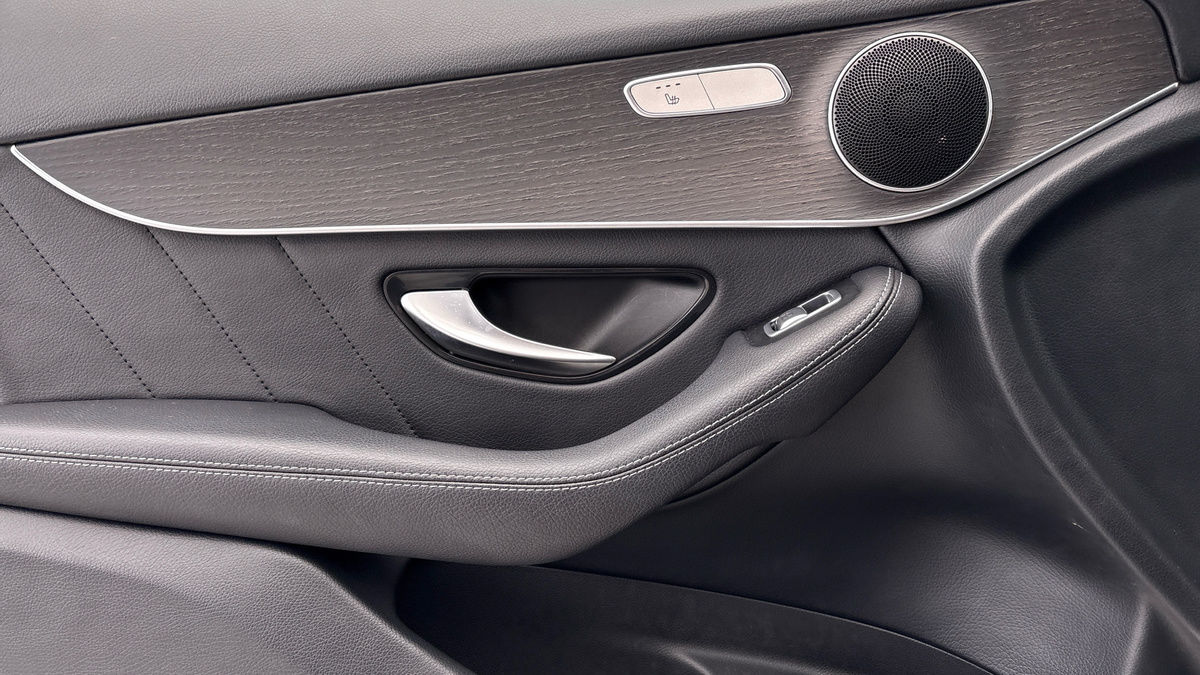 Mercedes-Benz GLC Image 19