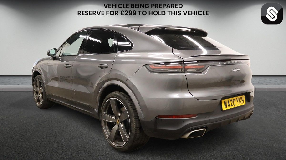 Porsche Cayenne Image 3