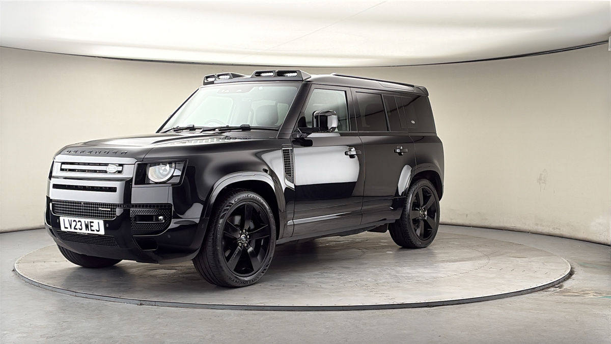 More views of Land Rover Defender 110