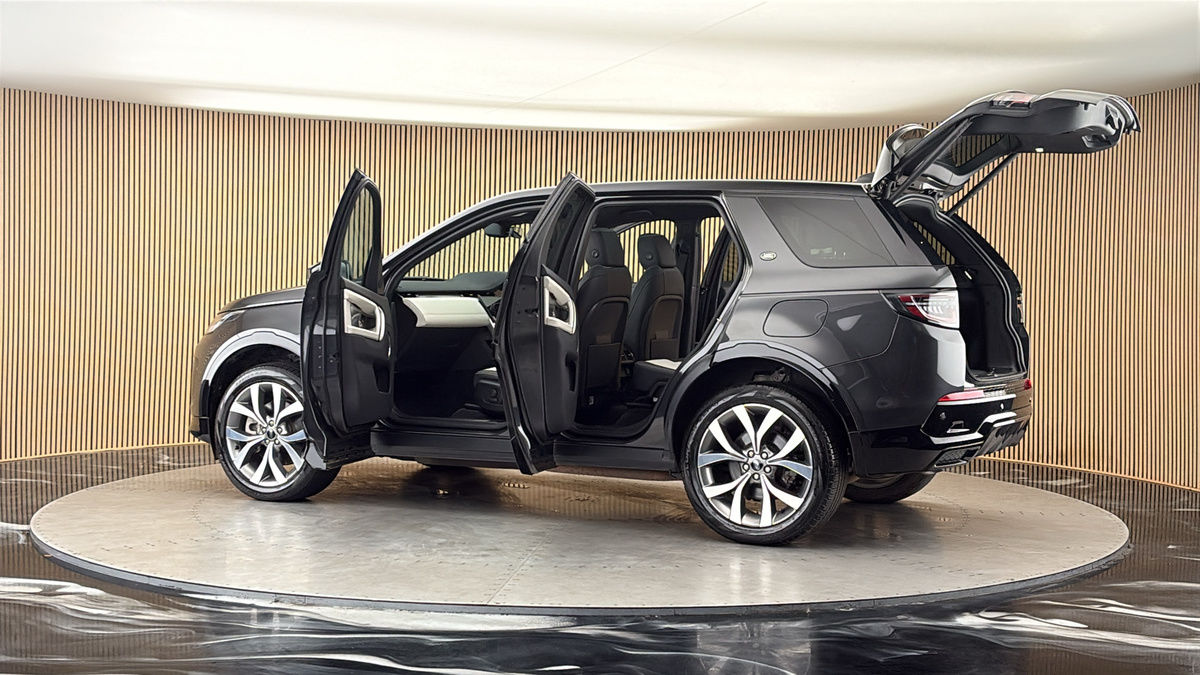 More views of Land Rover Discovery Sport
