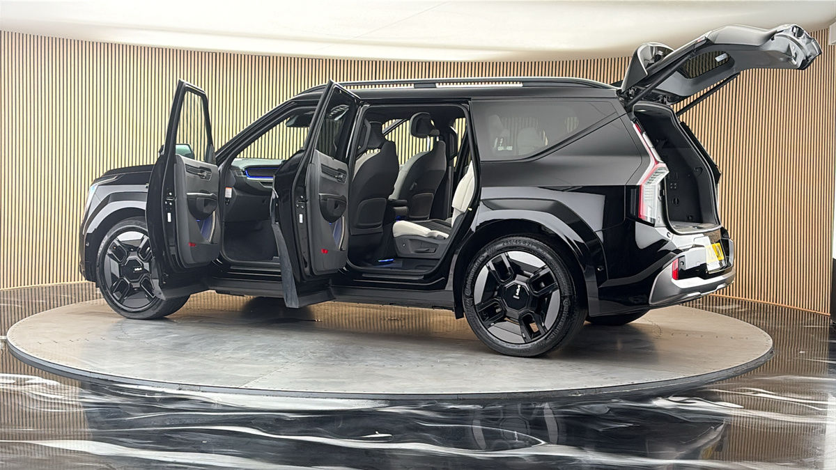 More views of Kia EV9