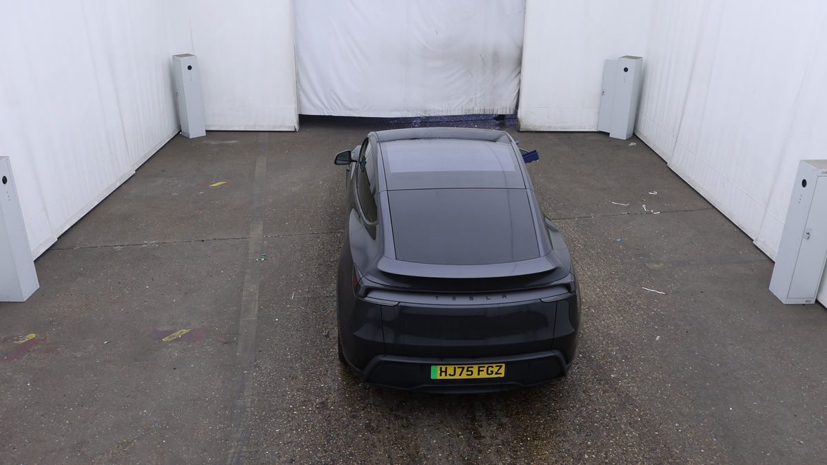 Tesla Model Y Image 8