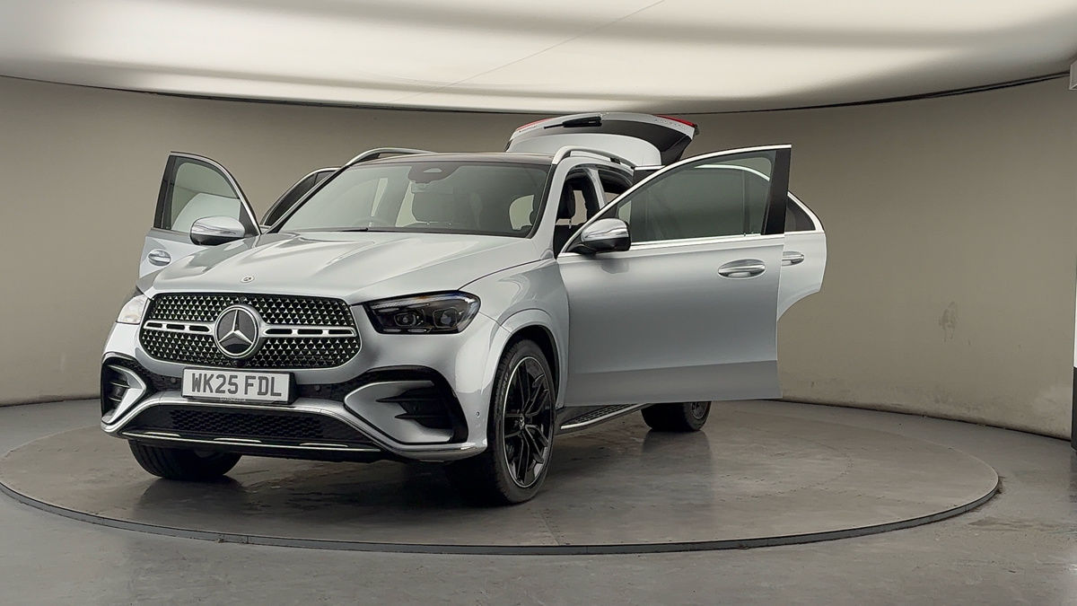 More views of Mercedes-Benz GLE