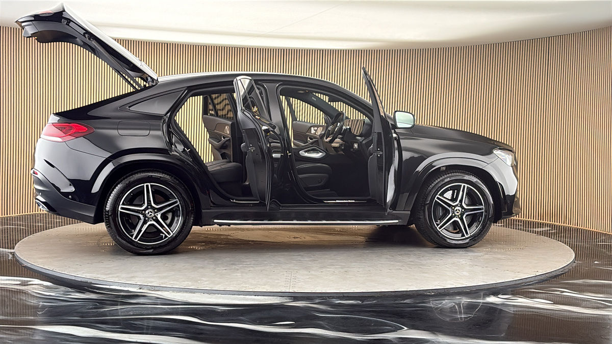 More views of Mercedes-Benz GLE