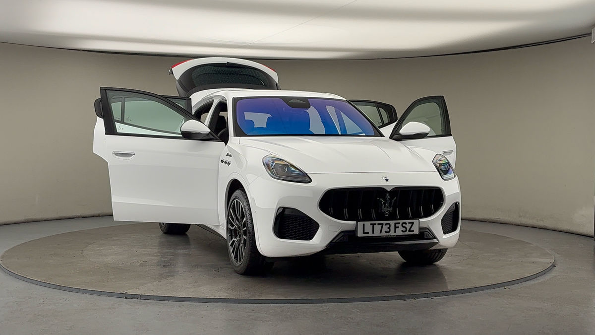 More views of Maserati Grecale