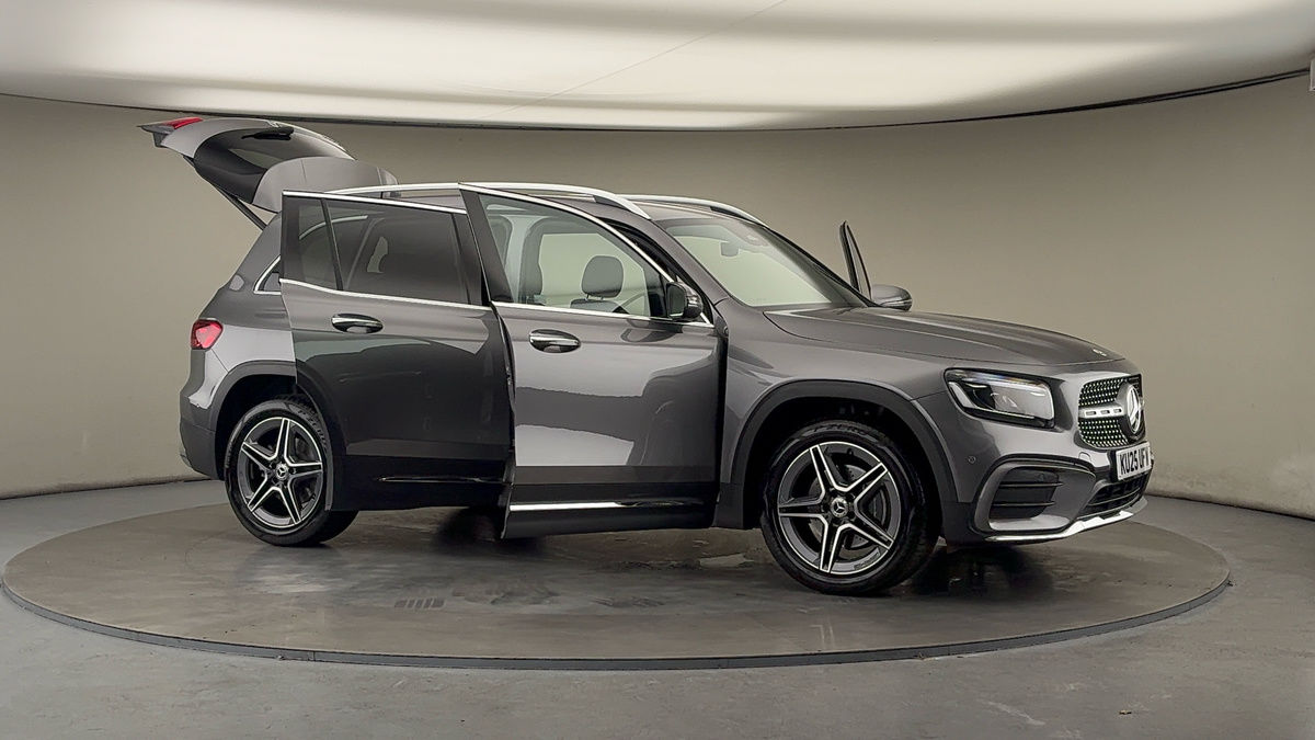 More views of Mercedes-Benz GLB