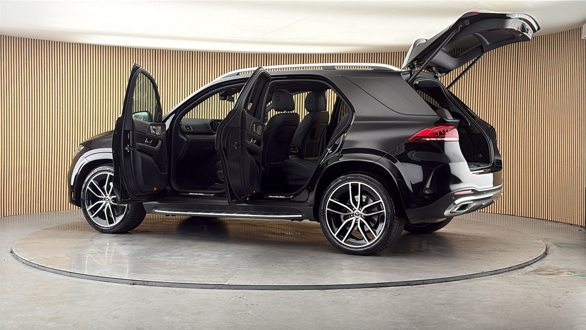 More views of Mercedes-Benz GLE