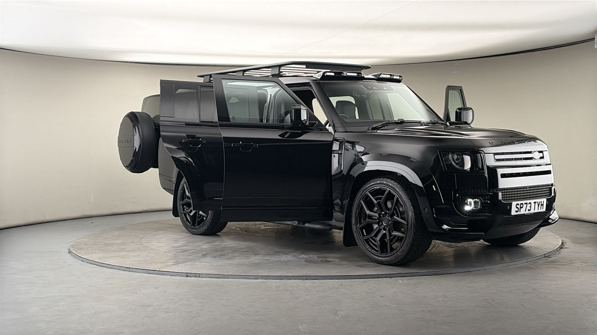 More views of Land Rover Defender 130