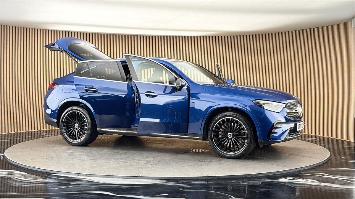 More views of Mercedes-Benz GLC