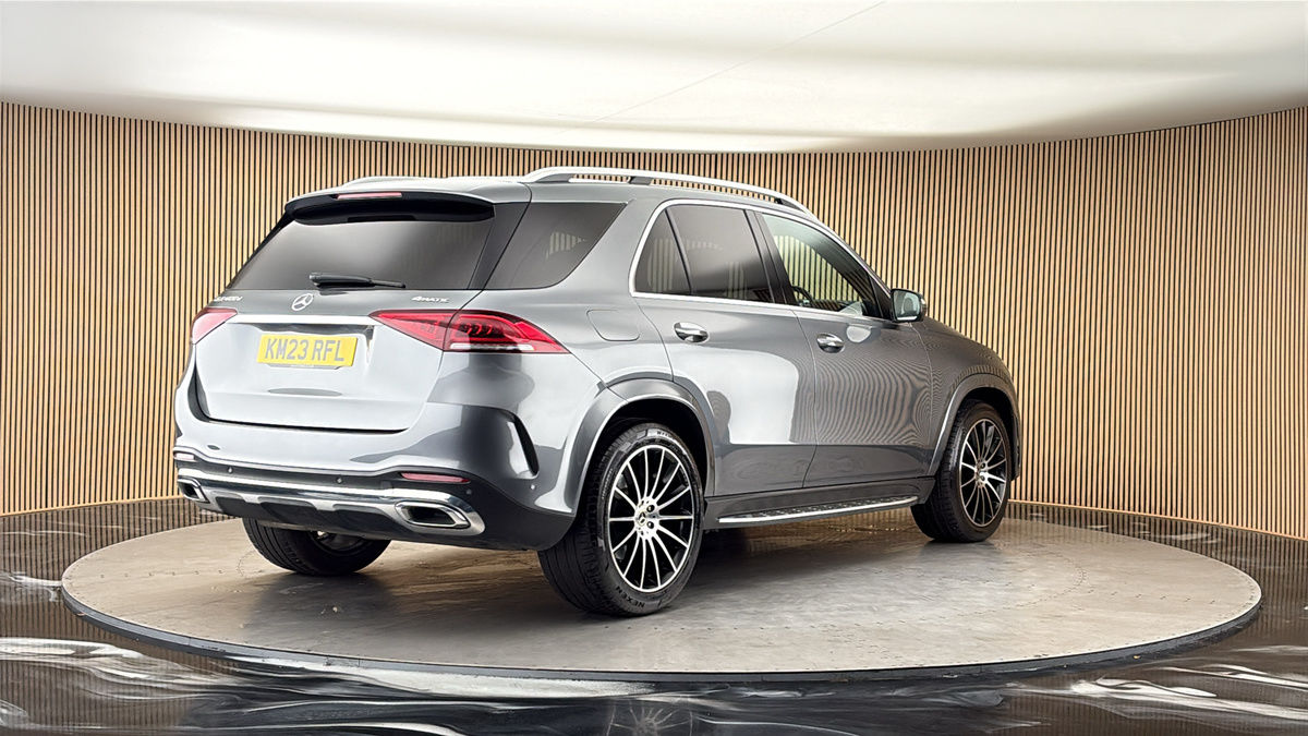 More views of Mercedes-Benz GLE