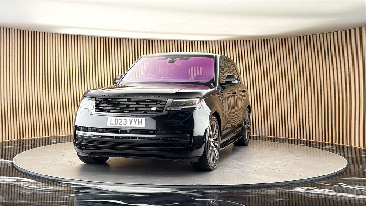 More views of Land Rover Range Rover