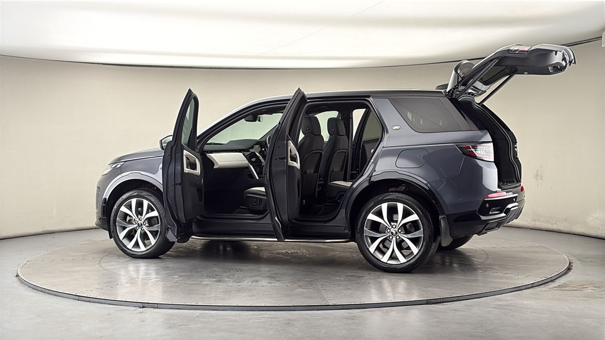 More views of Land Rover Discovery Sport