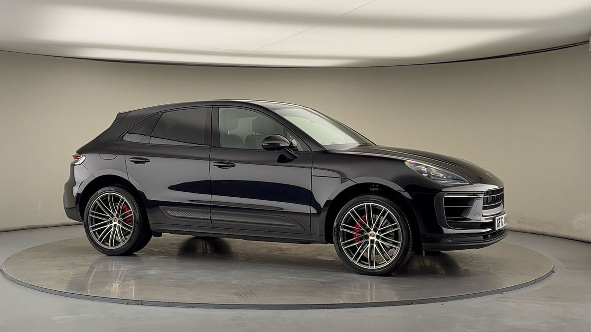 More views of Porsche Macan