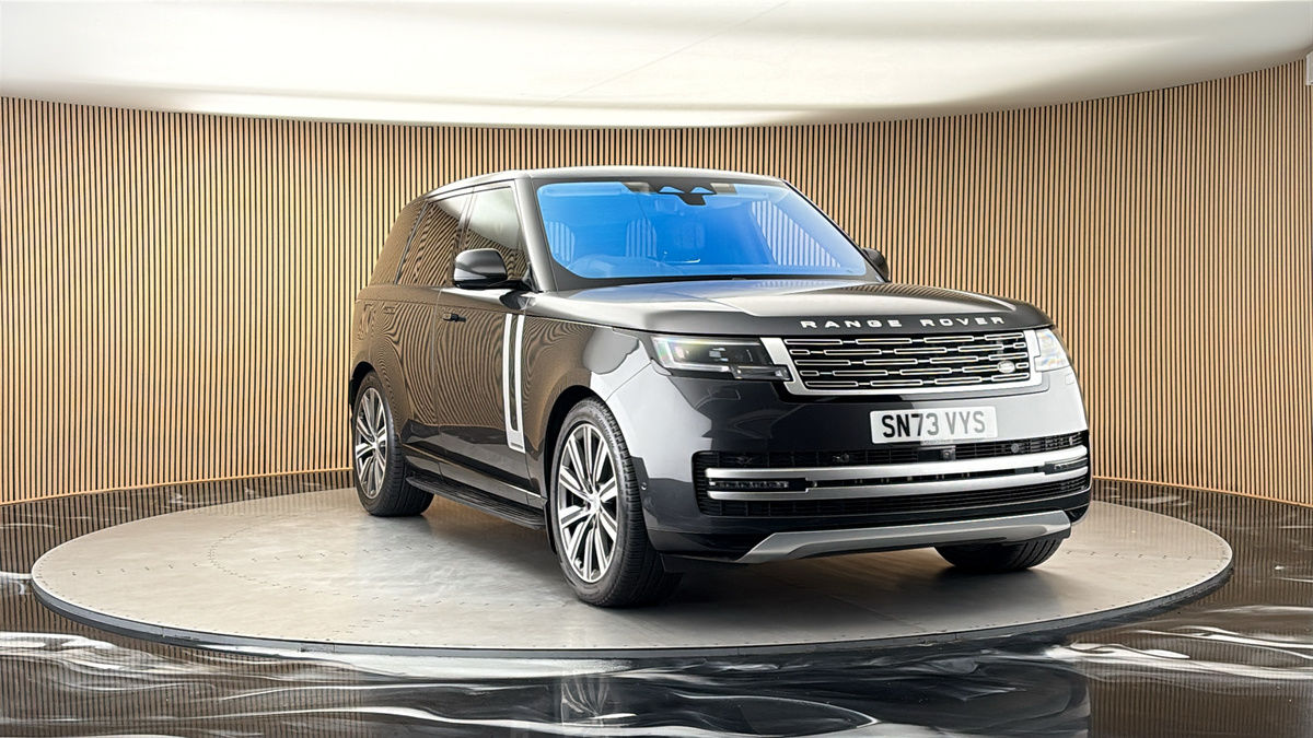 More views of Land Rover Range Rover