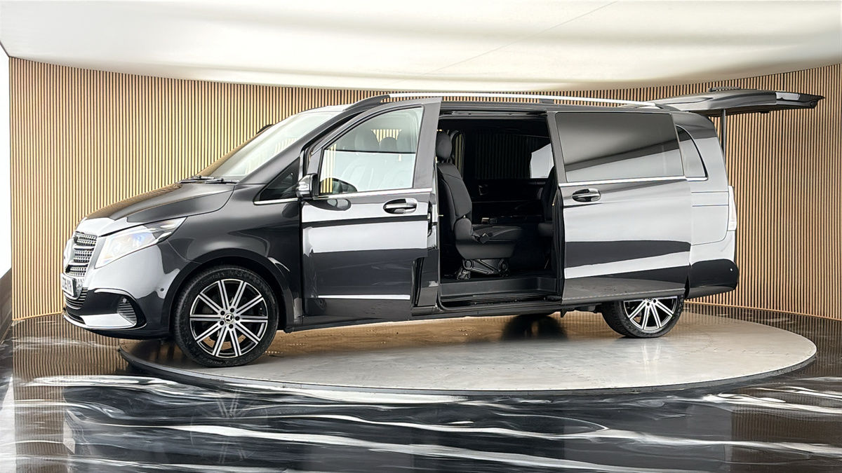 More views of Mercedes-Benz V Class
