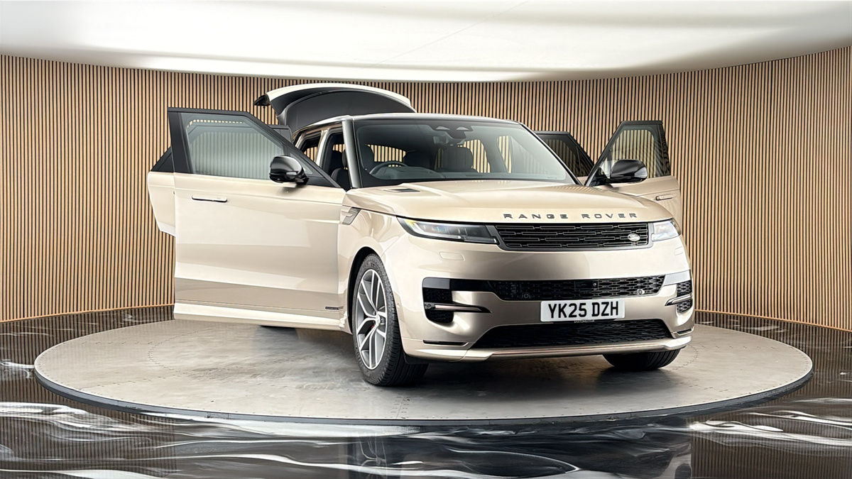More views of Land Rover Range Rover Sport