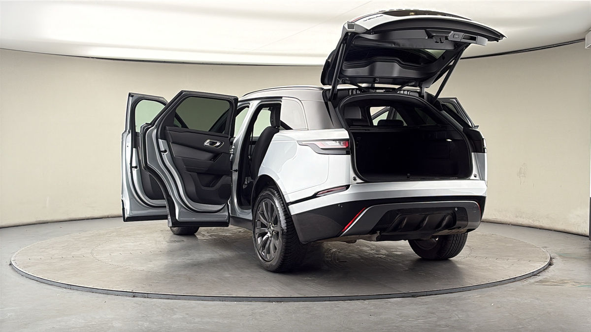More views of Land Rover Range Rover Velar