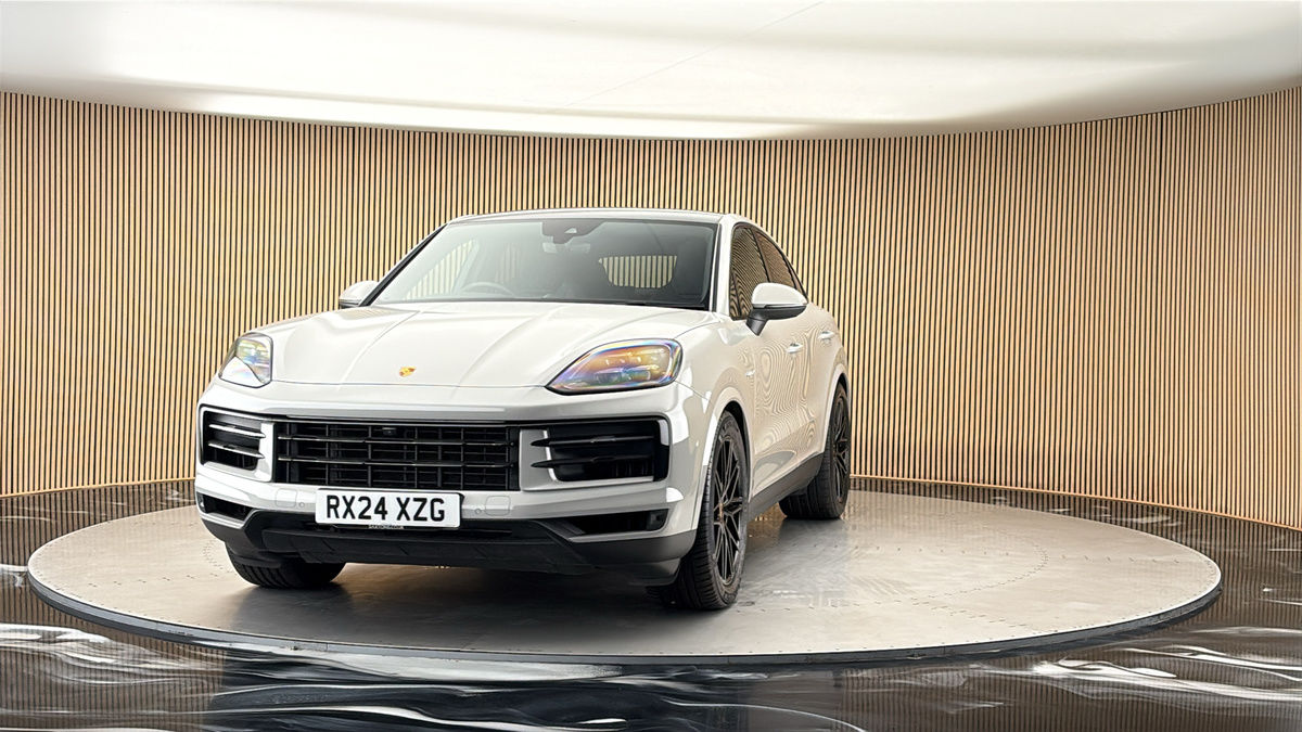 More views of Porsche Cayenne