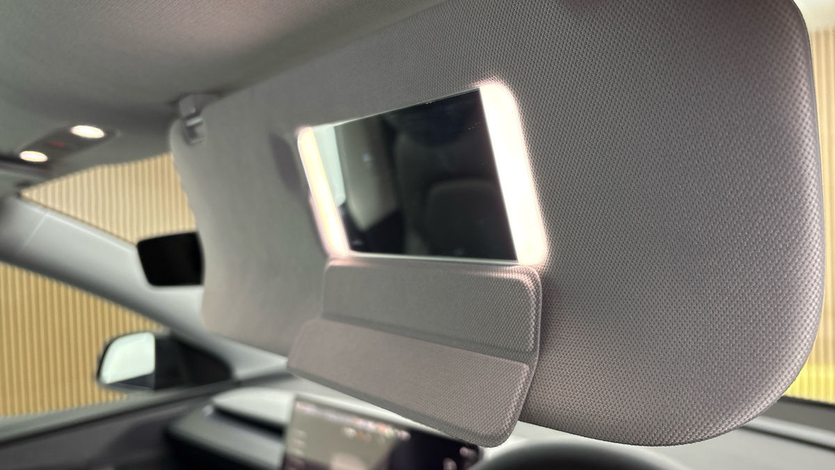 Tesla Model Y Image 40