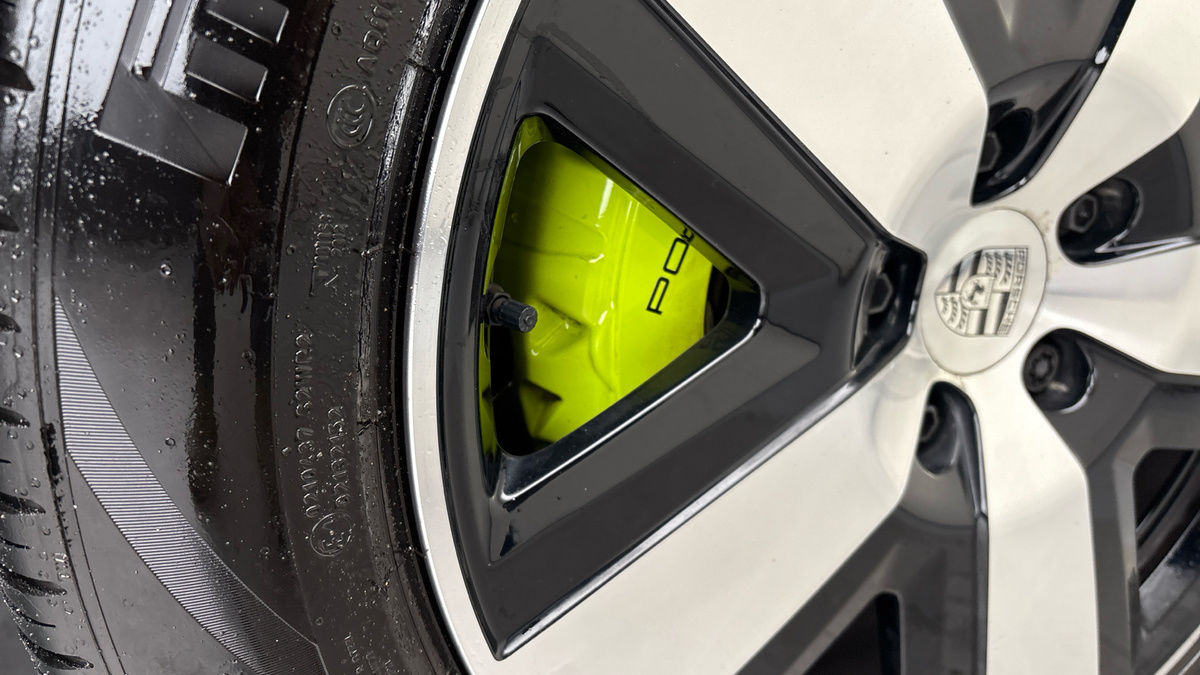 Porsche Cayenne Image 26