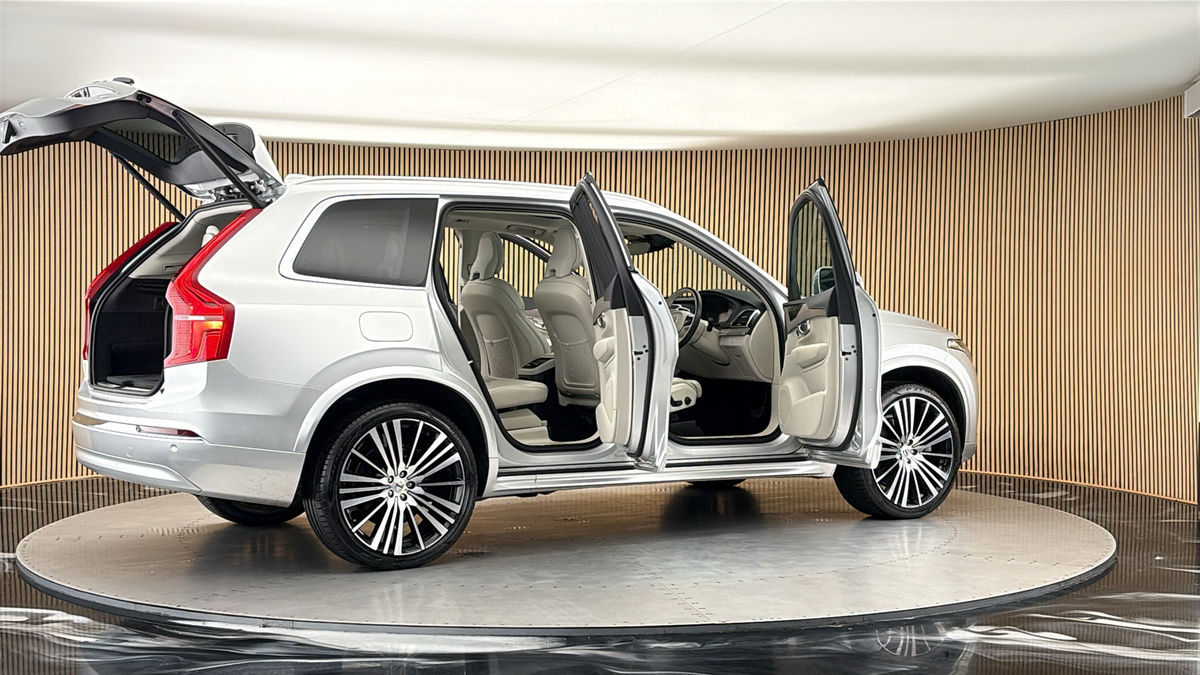 More views of Volvo XC90
