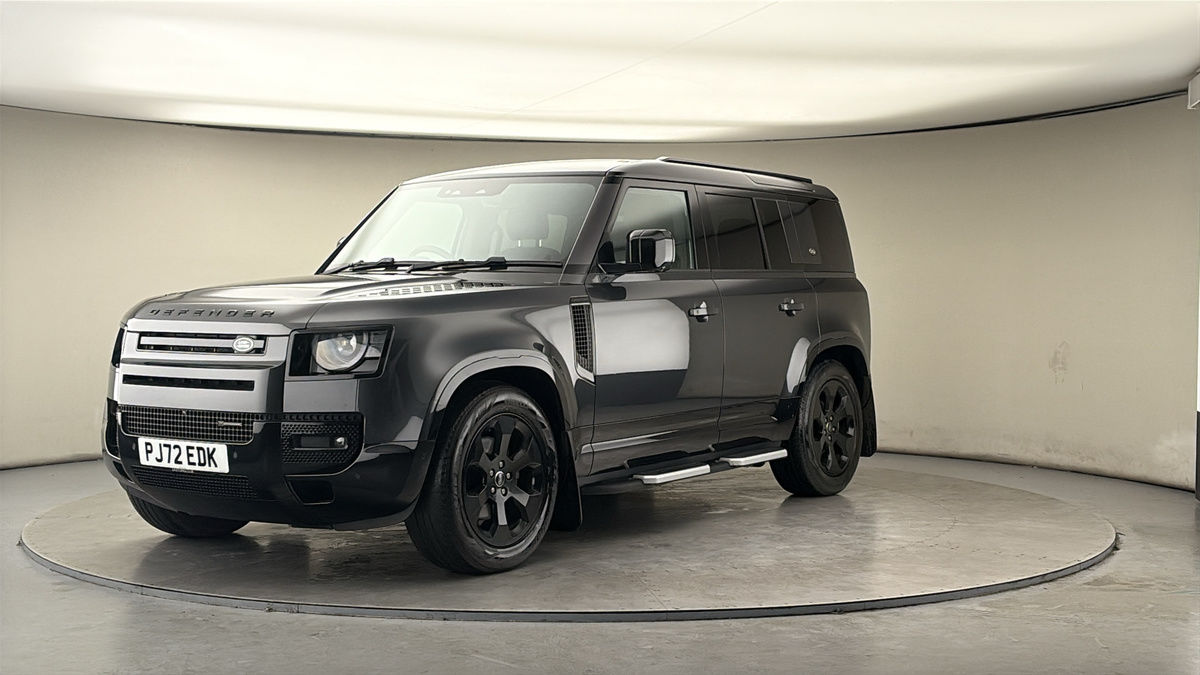 More views of Land Rover Defender 110