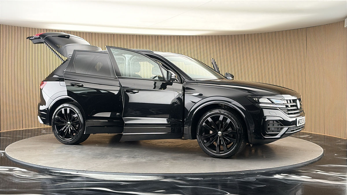 More views of Volkswagen Touareg