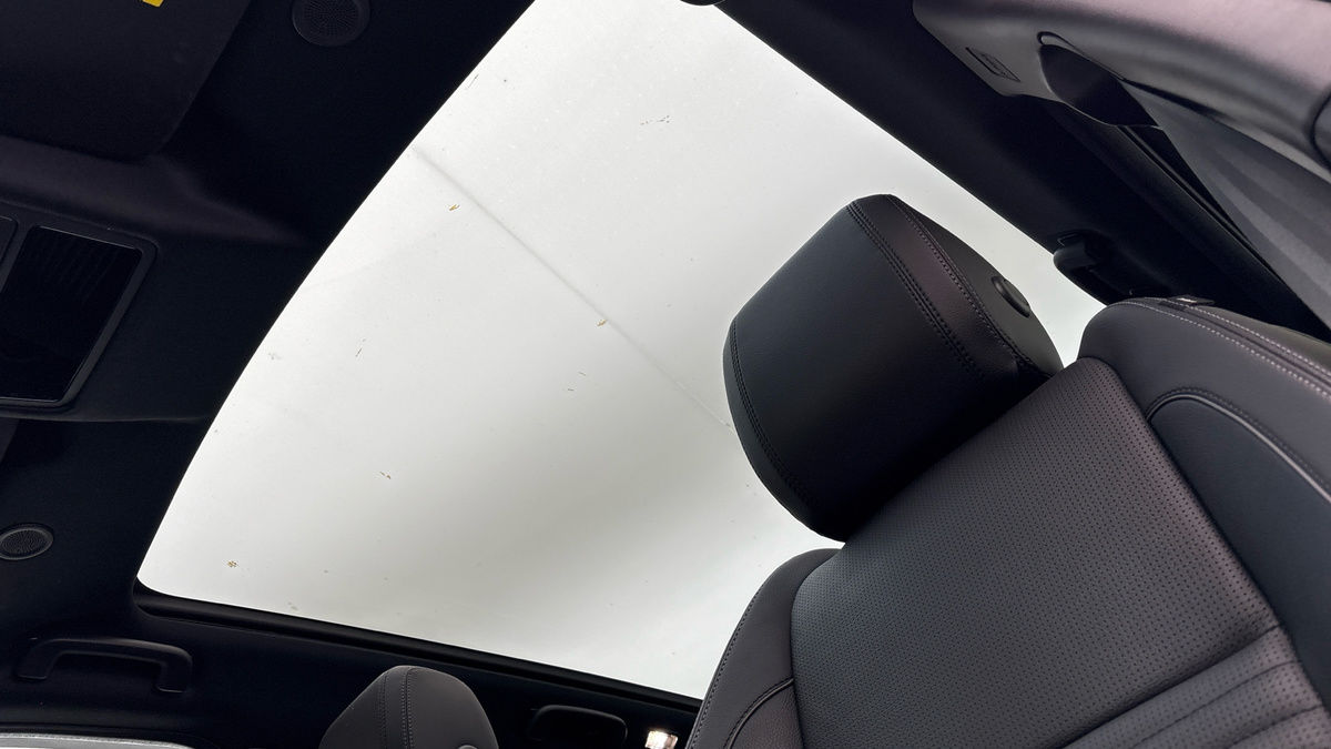 Land Rover Discovery Sport Image 6