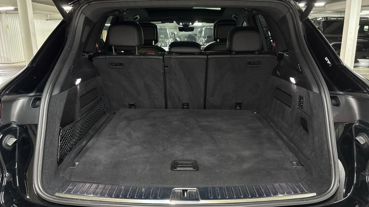 Porsche Cayenne Image 11