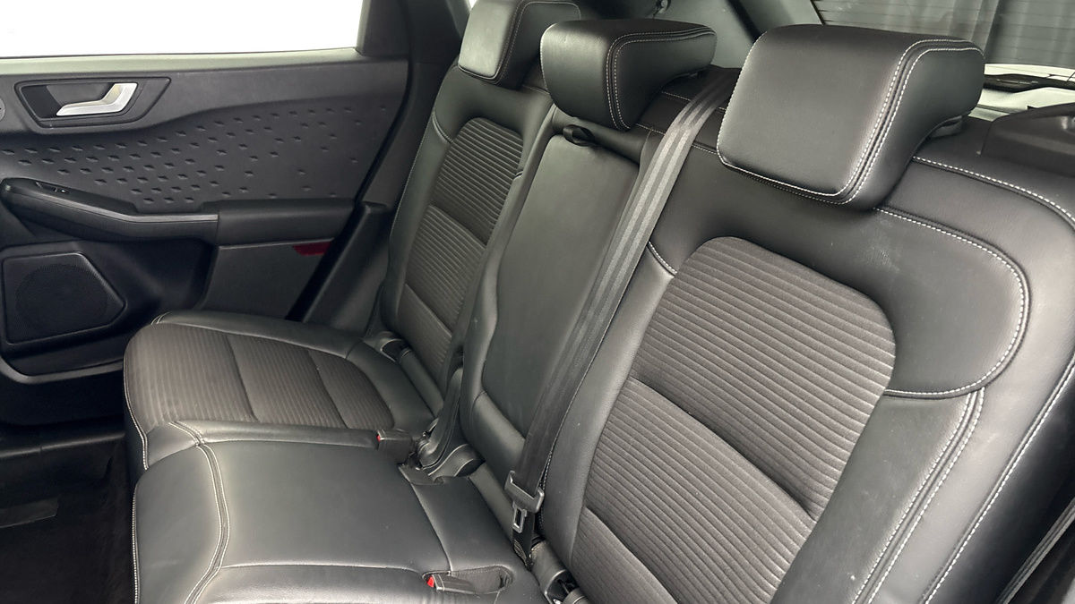 Ford Kuga Image 8