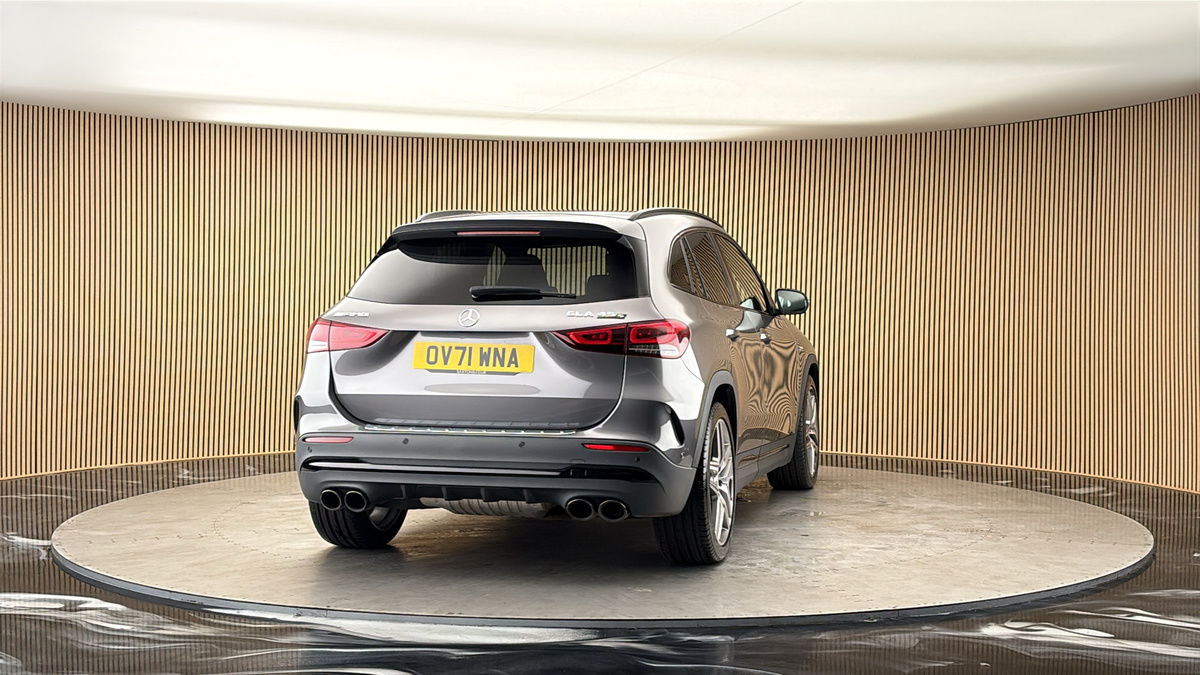More views of Mercedes-Benz GLA