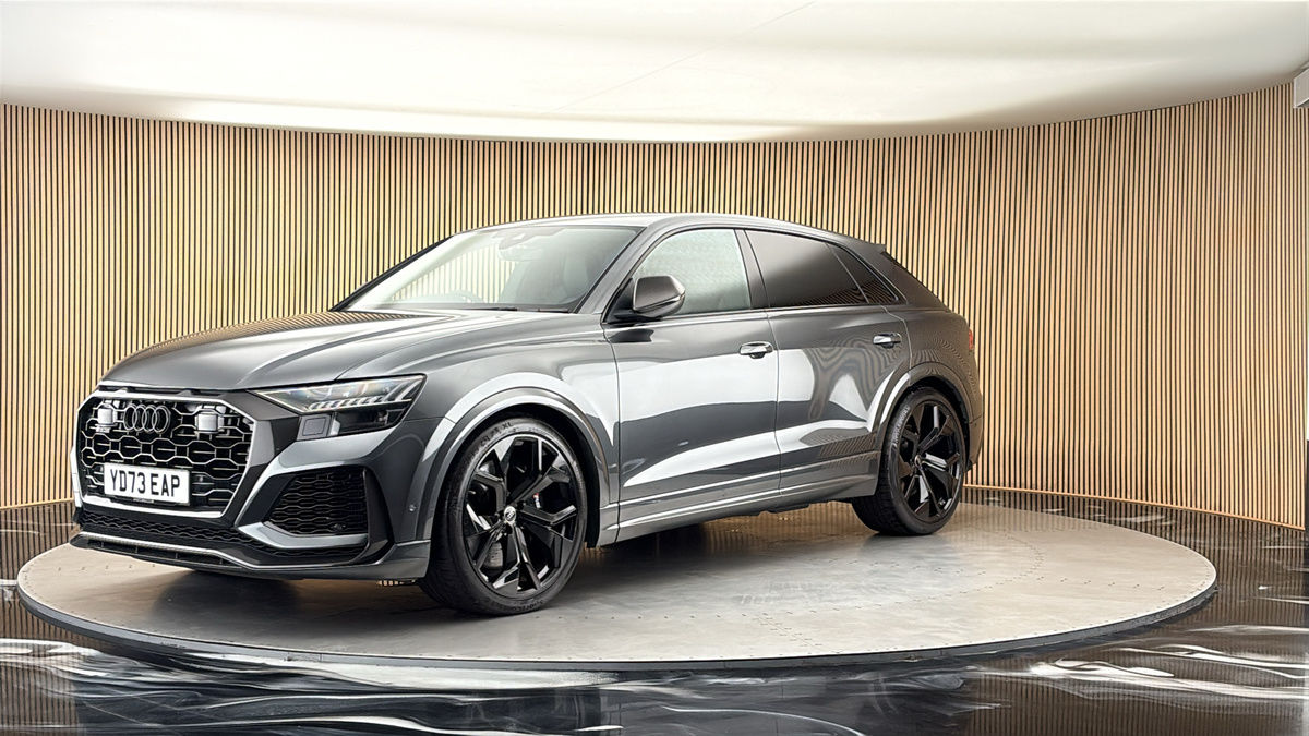 Audi RSQ8 Image 20
