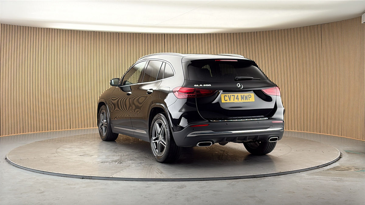 More views of Mercedes-Benz GLA