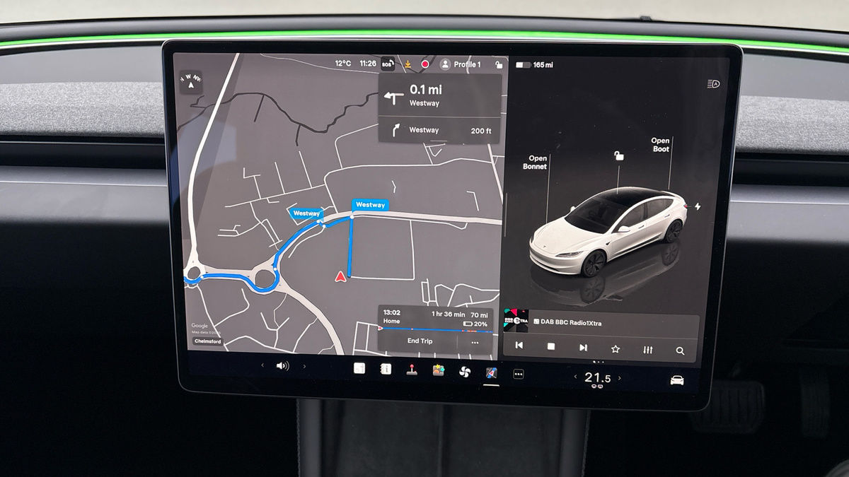 Tesla Model 3 Image 17