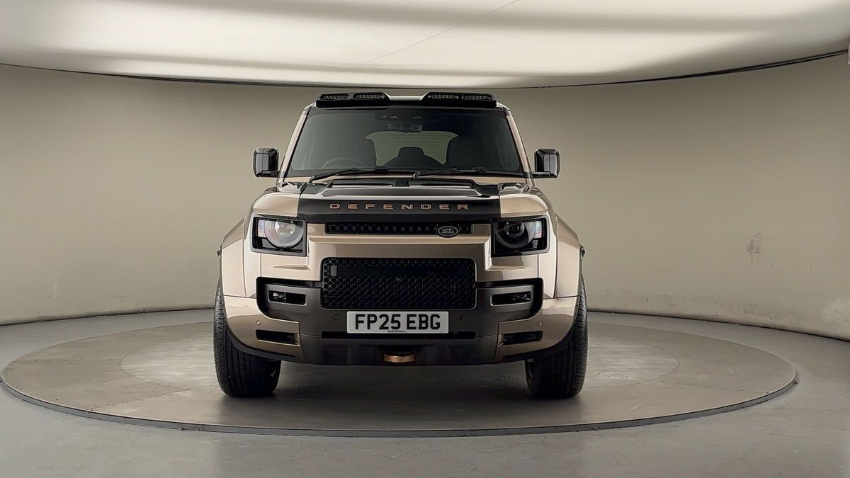 Land Rover Defender 110 Urban Image 3