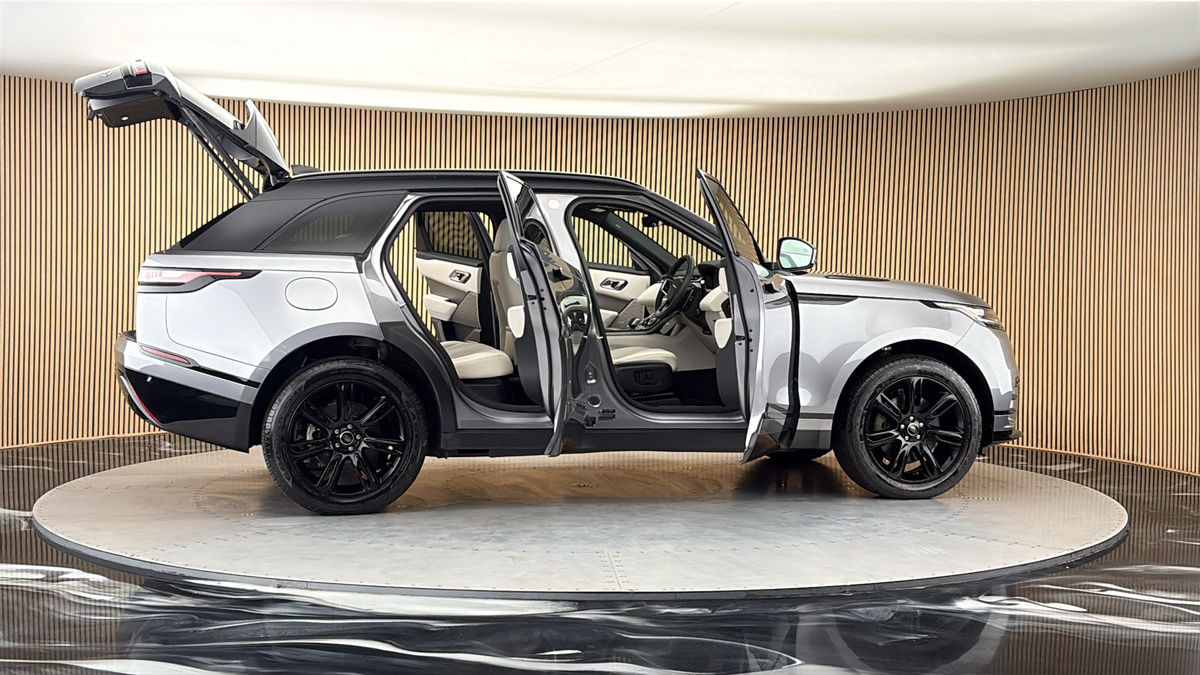 More views of Land Rover Range Rover Velar