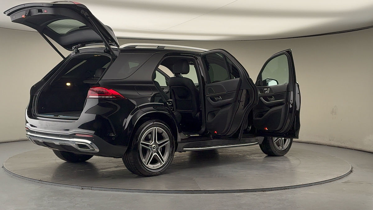 More views of Mercedes-Benz GLE