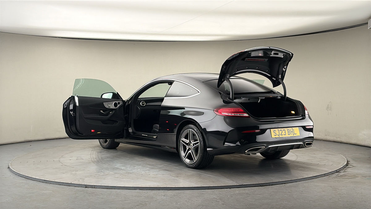 Mercedes-Benz C Class Image 23