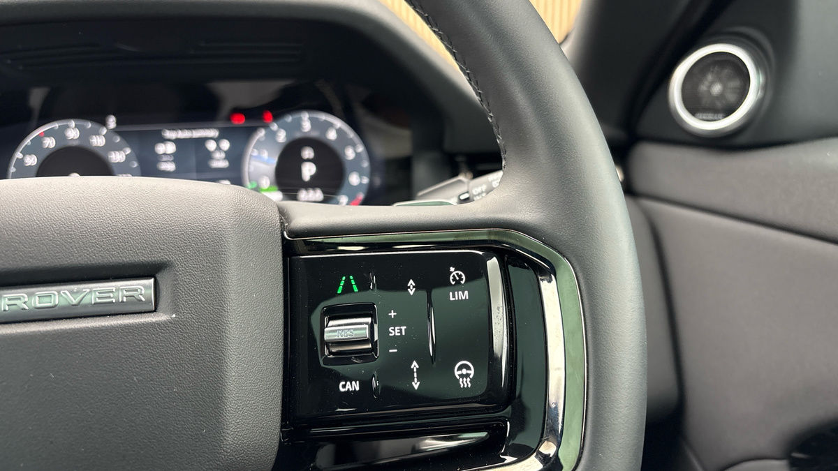 Land Rover Range Rover Evoque Image 14