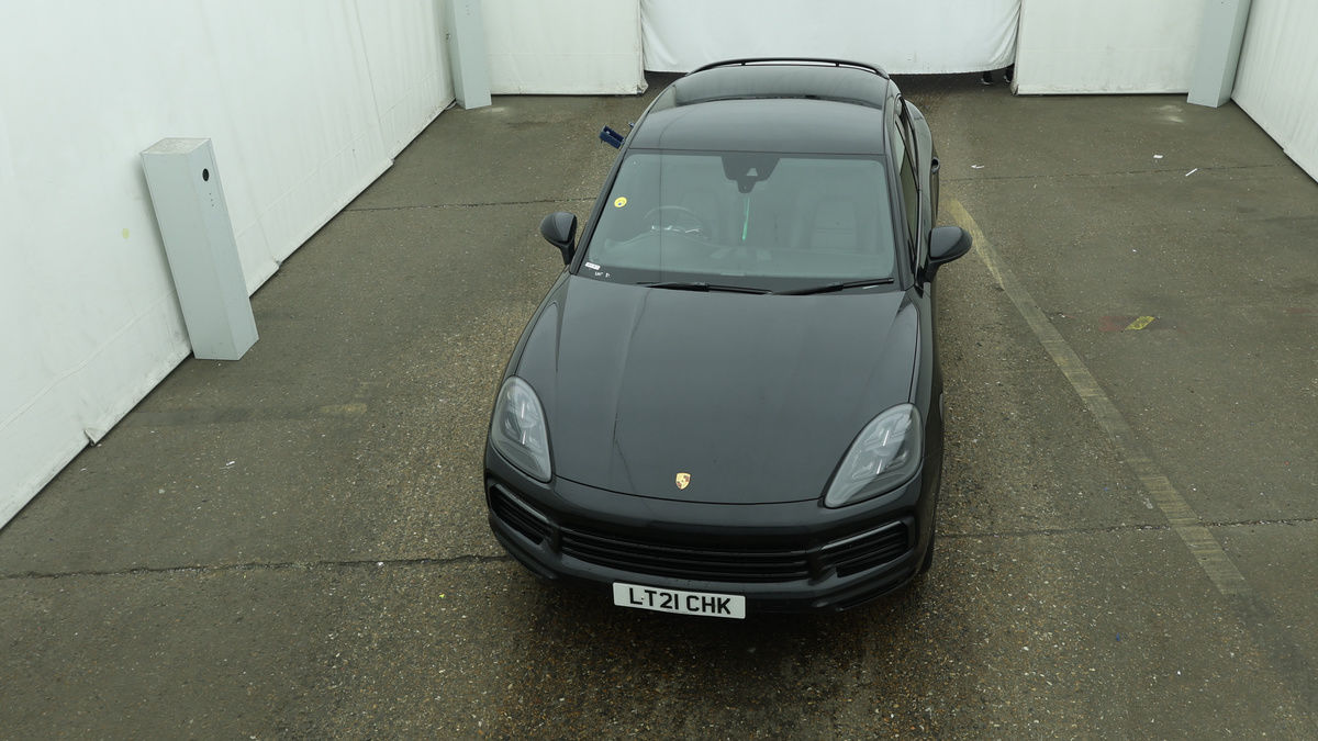 Porsche Cayenne Image 7