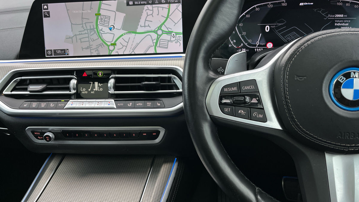 BMW X5 Image 13