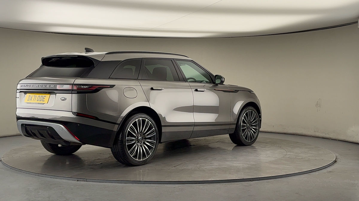 Land Rover Range Rover Velar Image 21