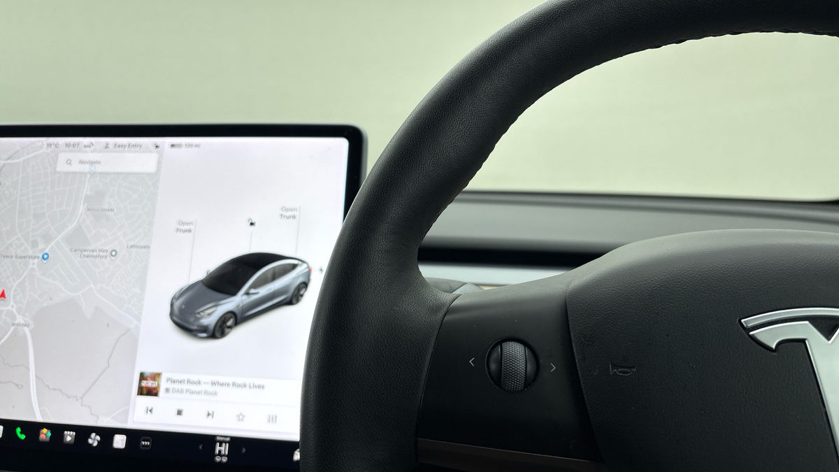 Tesla Model 3 Image 13