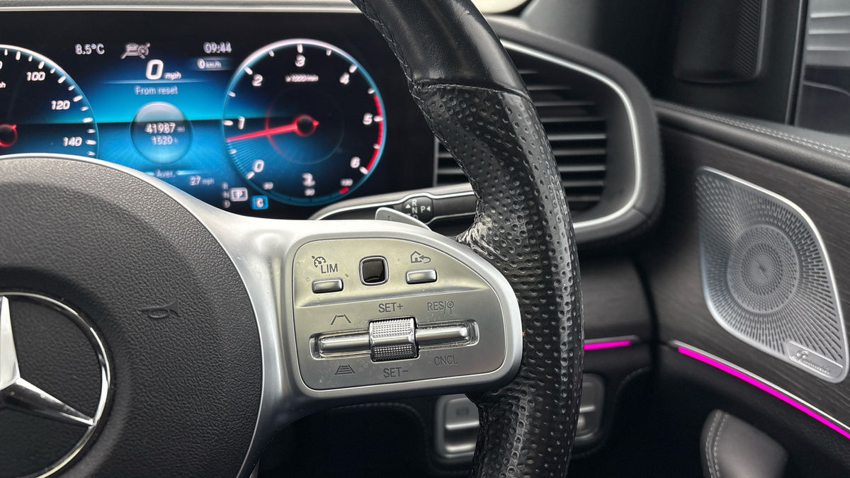 Mercedes-Benz GLE Image 14