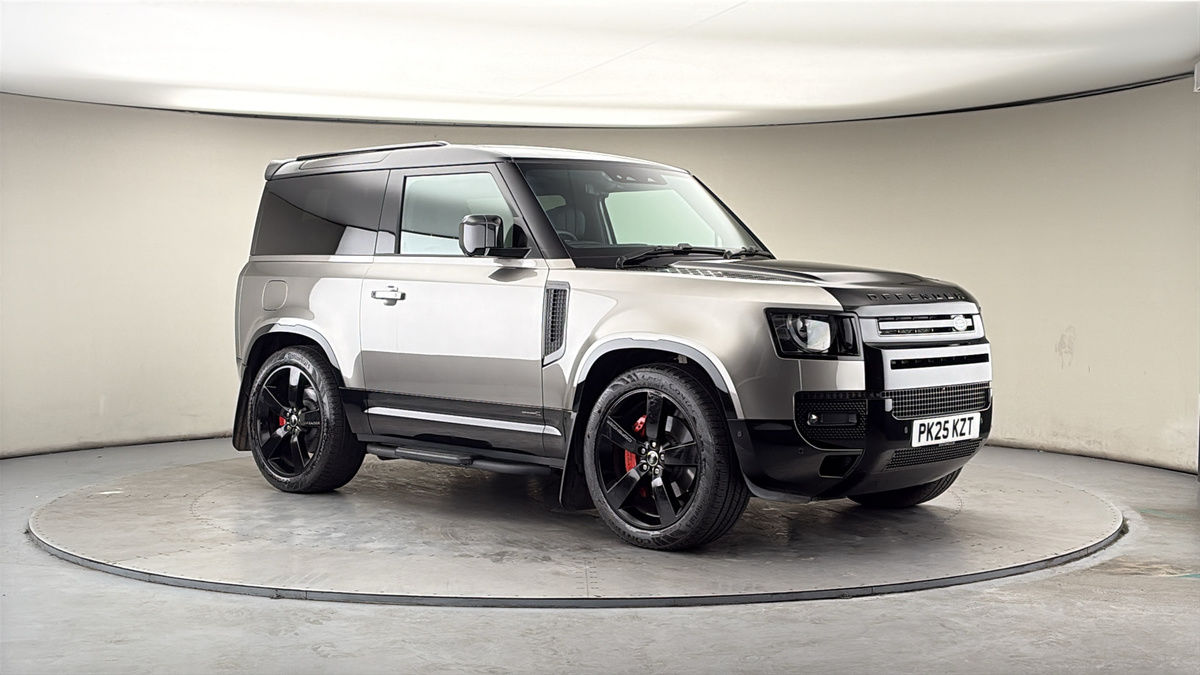 More views of Land Rover Defender 90