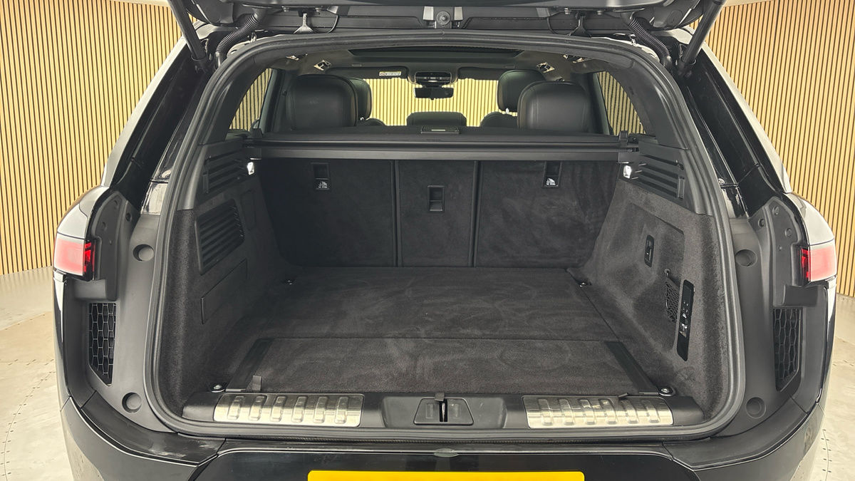 Land Rover Range Rover Sport Image 11
