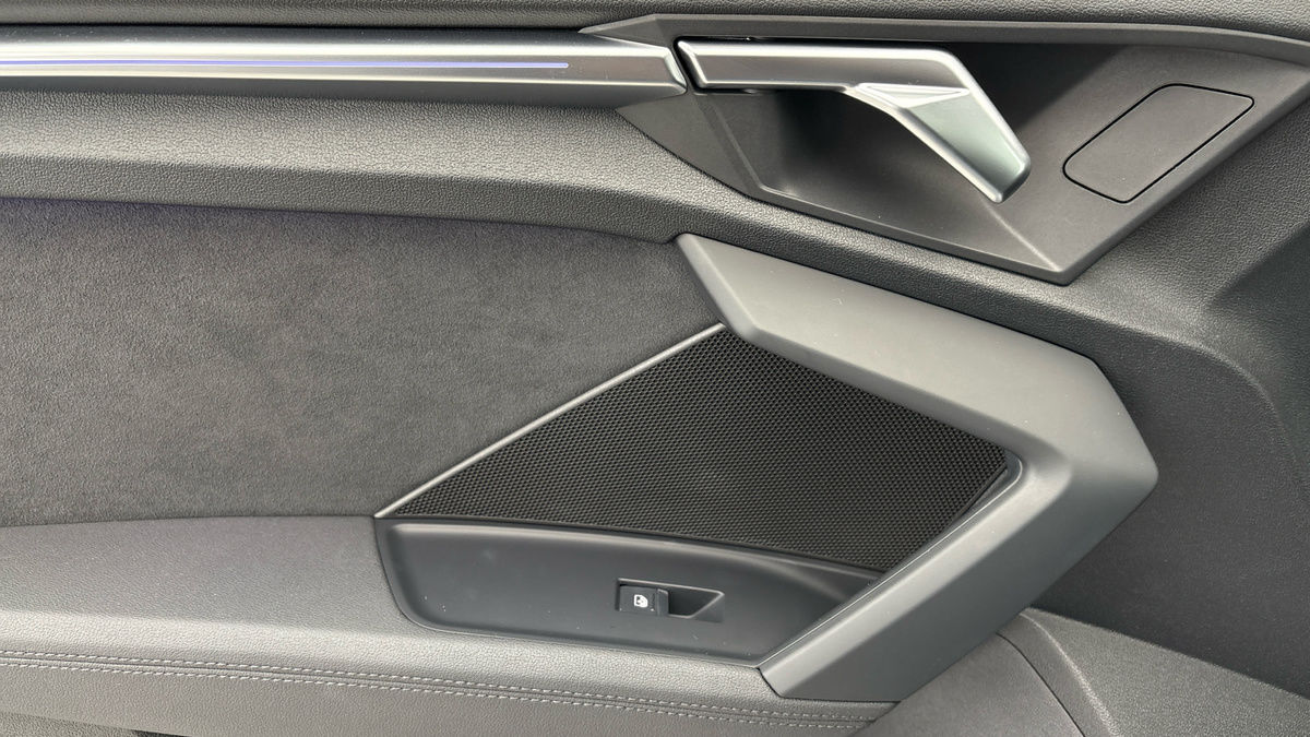 Audi RS3 Image 19
